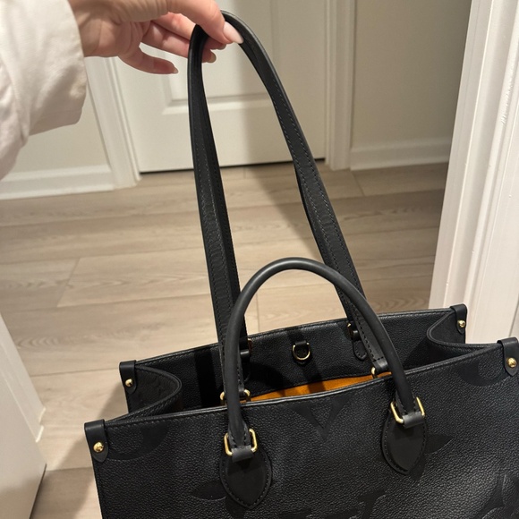 Louis Vuitton Onthego MM Monogram Empreinte Leather - Picture 4 of 16